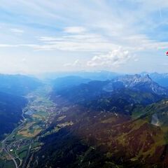 Flugwegposition um 12:37:39: Aufgenommen in der Nähe von Treglwang, Österreich in 2453 Meter
